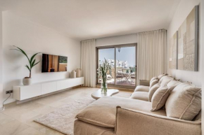La Resina Sea View Brand New